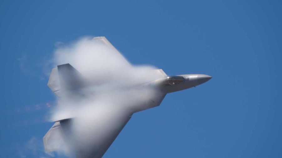 Fly F-22 with good AFOQT score