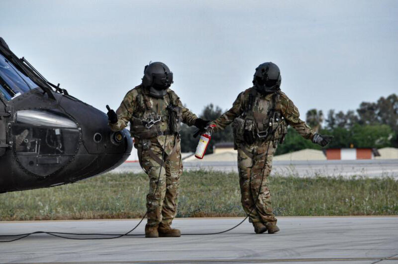 4D13B03F-AB60-4506-8D16-60A5DEC33C4E