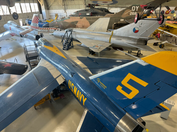 7CD1EE8A-ACF1-4852-BCBA-222A3554F70D